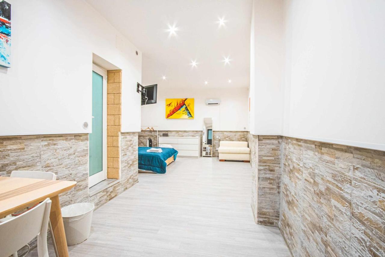 باري The Castle Apartment المظهر الخارجي الصورة